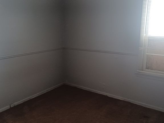 5th image of 633 W Pulaski Ave