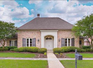 17632 Pecan Shadows Dr, Baton Rouge, LA 70810