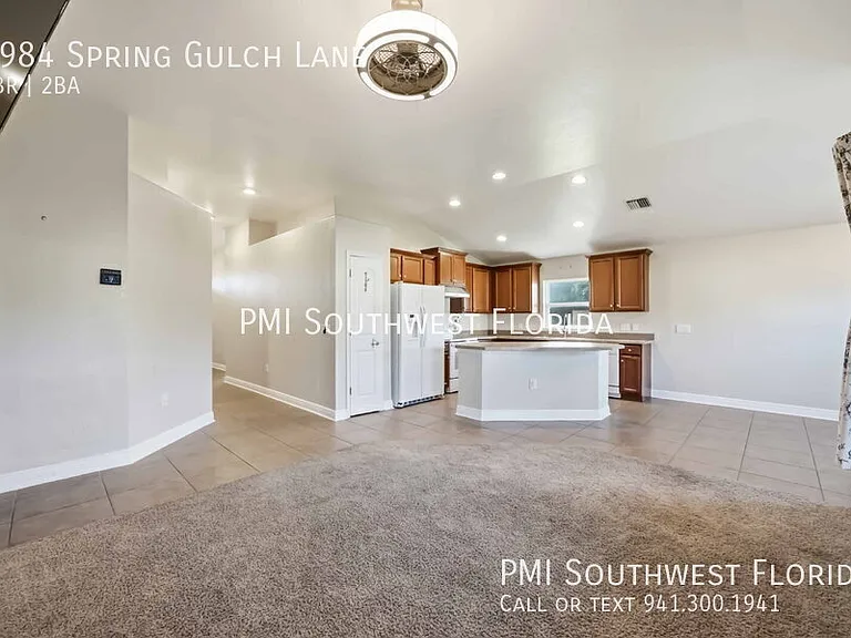 9984 Spring Gulch Ln — Photo 8