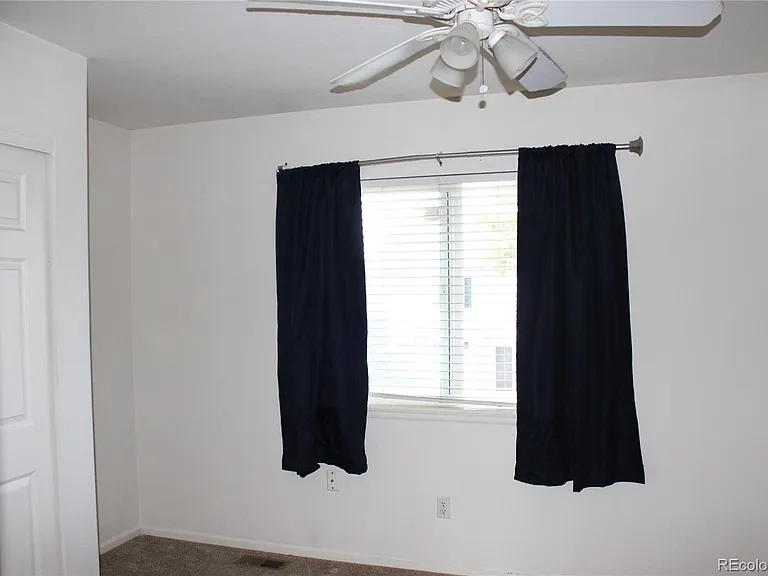 4915 Waldenwood Dr — Photo 24