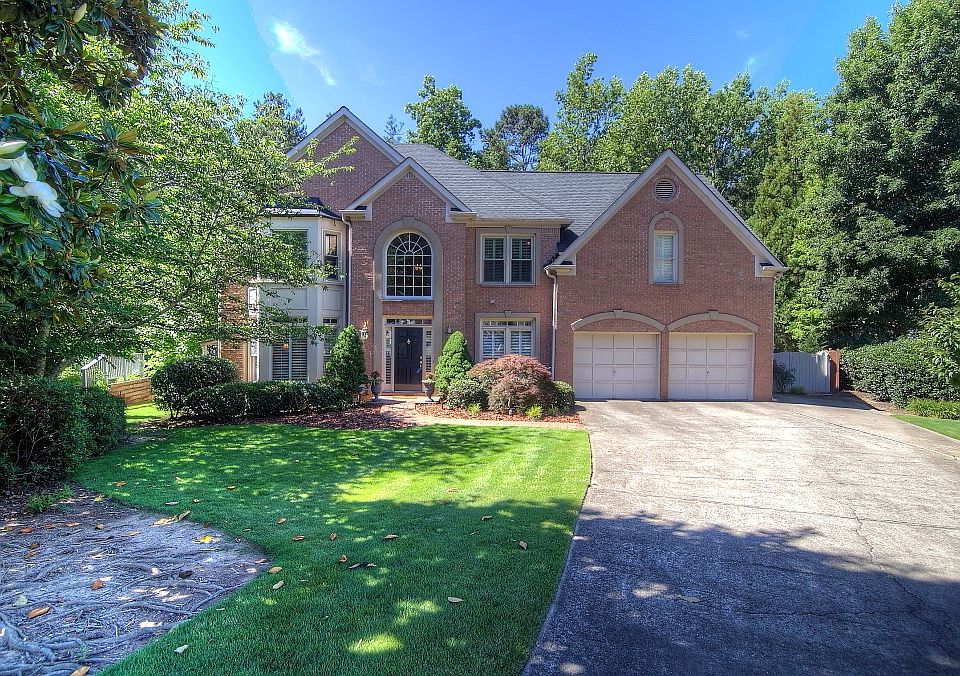 2nd image of 4042 Cloister Dr
