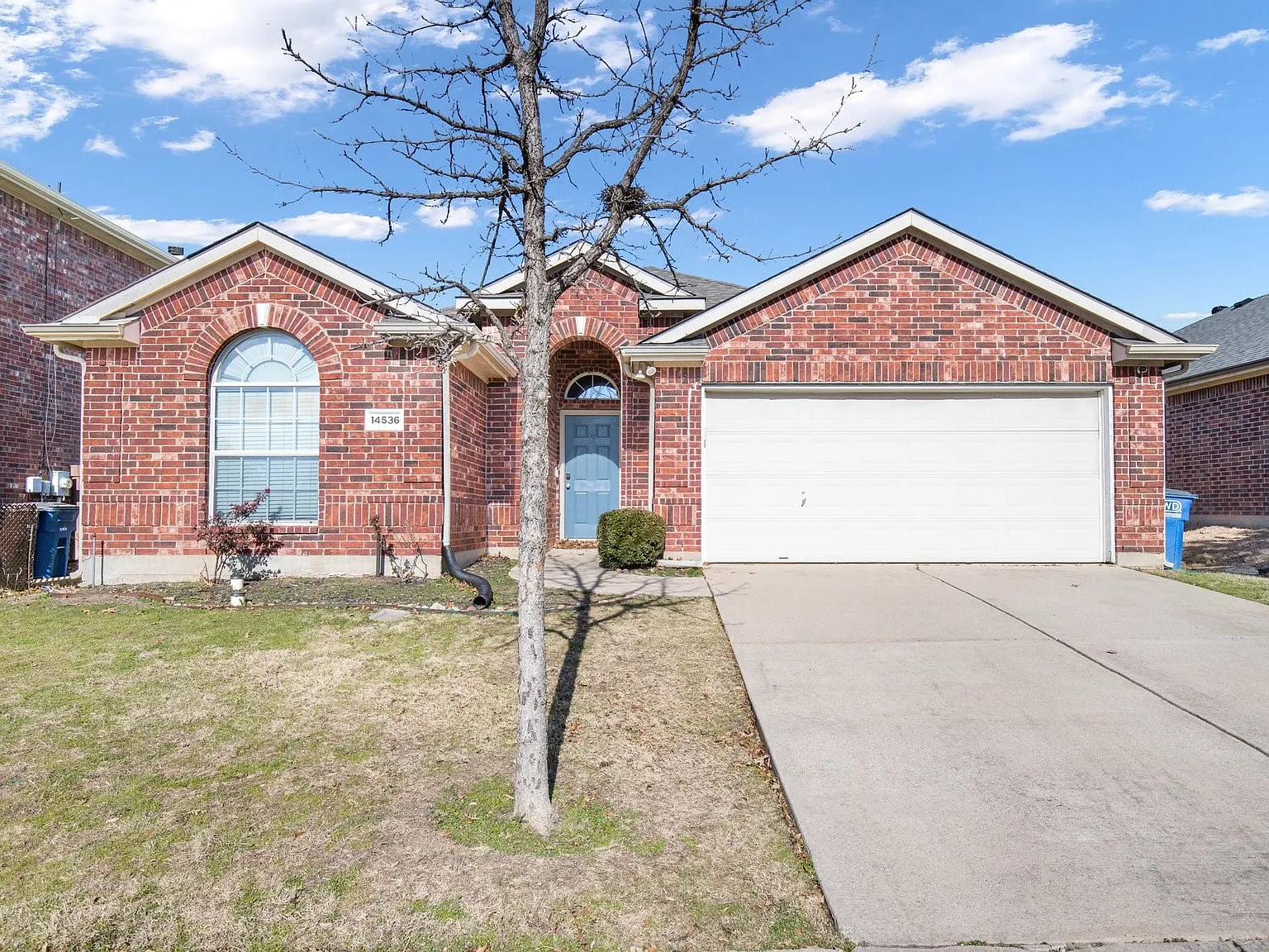 3 bed, 2.0 bath, 1879 sqft, $2,350 — Photo 1
