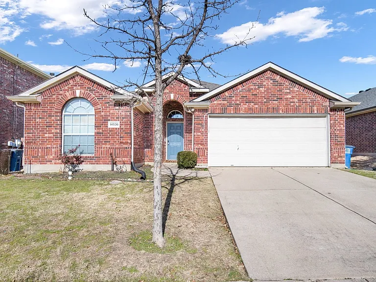 14536 Crystal Lake Dr — Photo 1