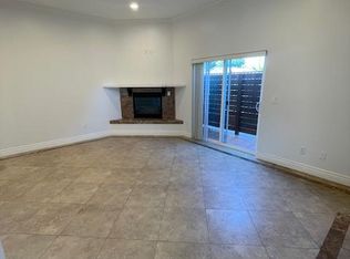 7338 Balboa Blvd #4, Van Nuys, CA 91406