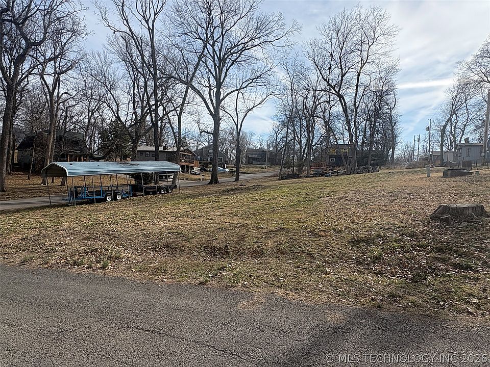 1st image of Kansas Dr