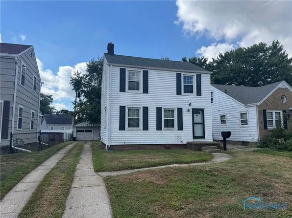 3015 Schneider Rd, Toledo, OH 43614