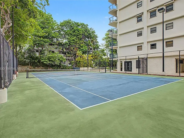 2575 Brickell Bay Dr #4A — Photo 15