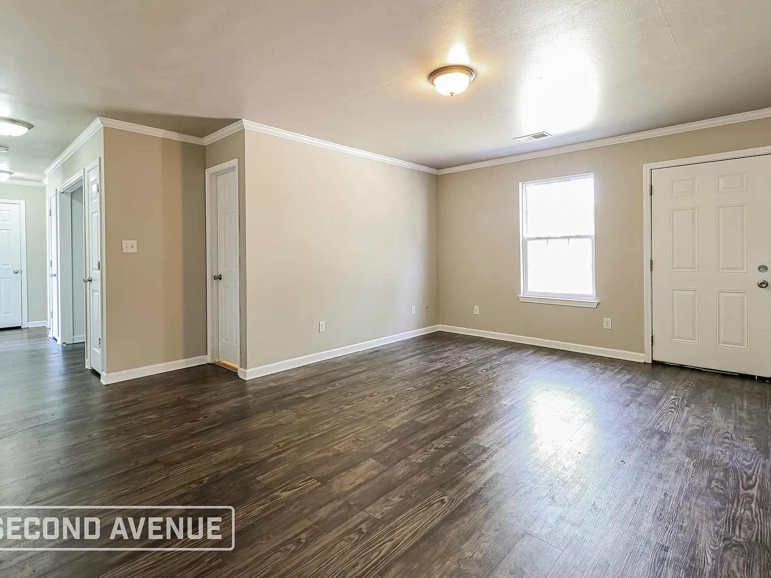 4 bed, 2.0 bath, 1270 sqft, $1,295 — Photo 3