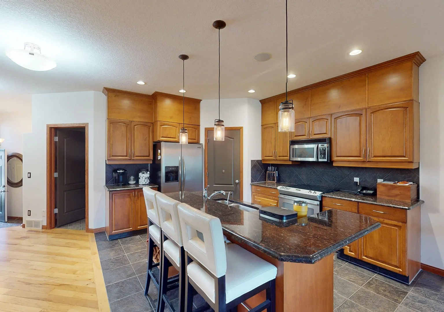 209 Everglade Way Sw — Photo 2