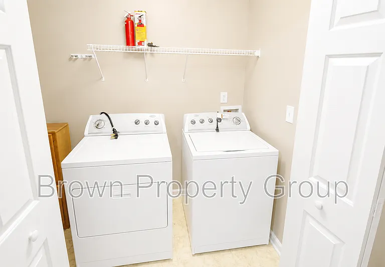 303-101 Hinsdale Ave — Photo 17