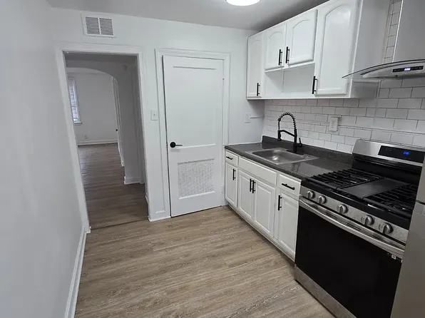 6305 Carnation St #C1, Philadelphia, PA 19144