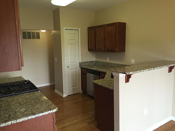 5th image of 26667 Kirkway Dr