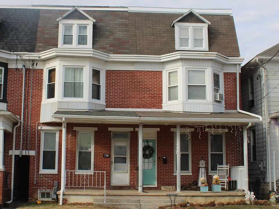 1st image of 138 S Franklin St Floor 2