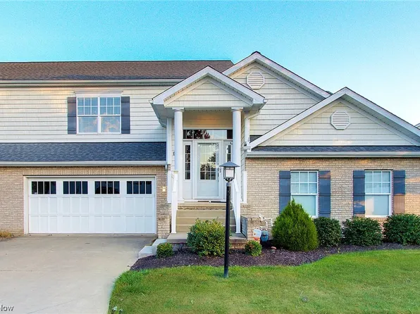 1378 Cascade Cir W, Canton, OH 44708