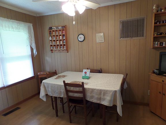 5th image of 2098 Byrdstown Hwy