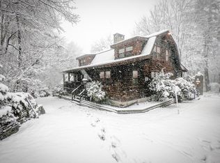 805 Blackbirch Ct, Hawley, PA 18428