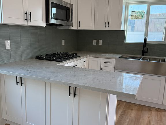 4th image of 4925 E San Rafael St