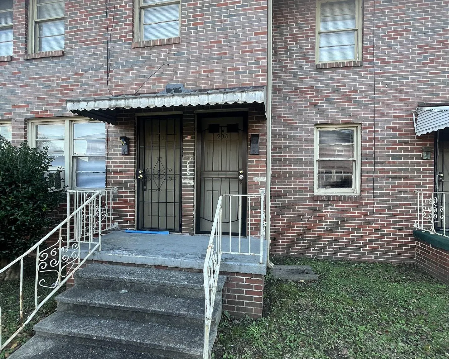 1 bed, 1.0 bath, $595 — Photo 1