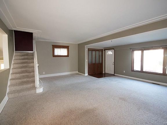 4th image of 117 Homer Ave
