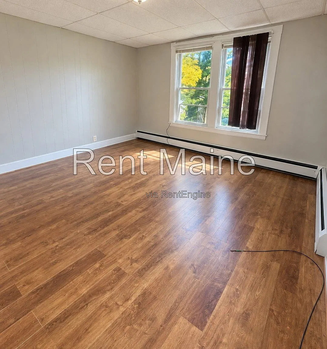 3 bed, 1.0 bath, $1,500 — Photo 4