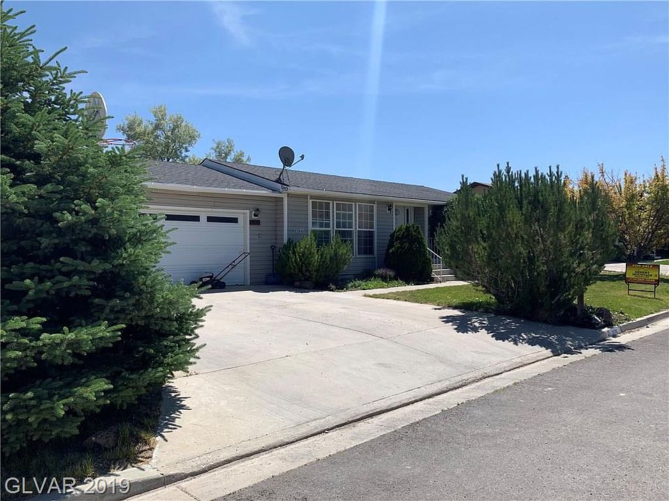 2nd image of 1035 Mountain View Dr
