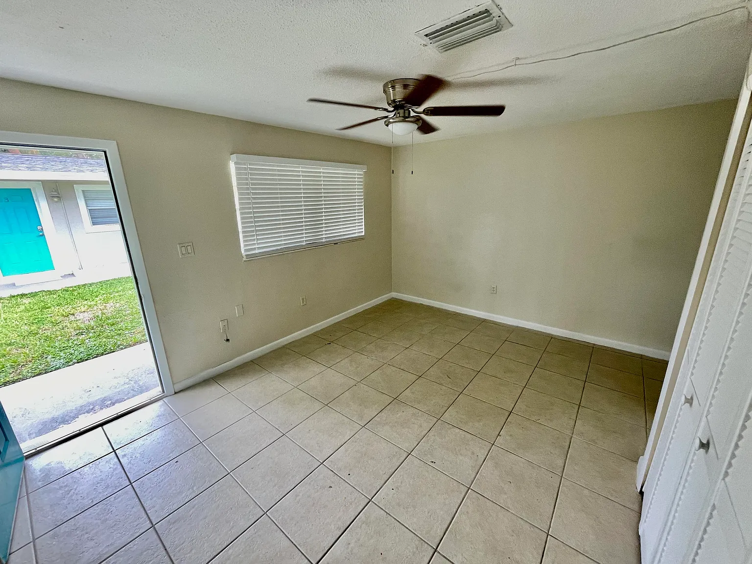 Studio, 1.0 bath, 341 sqft, $1,150 — Photo 4