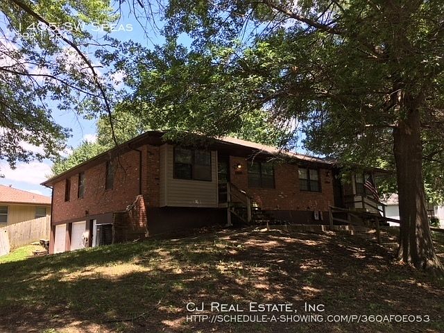 1st image of 1405 SW Speas Dr
