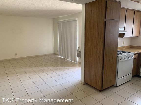 3rd image of 12801 Lewis St APT 21
