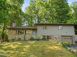 1728 Uppingham Dr, Knoxville, TN 37918