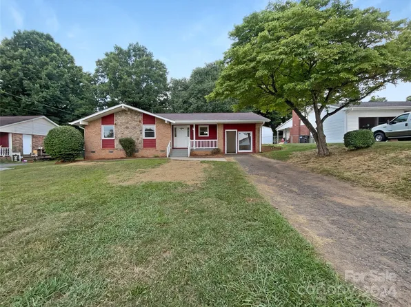 1819 Danbury St, Gastonia, NC 28052