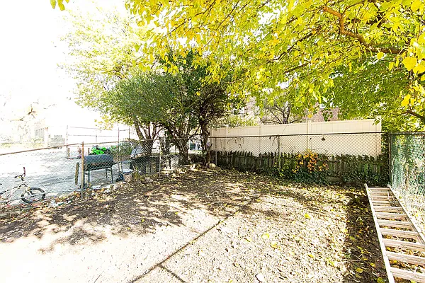 Sold by Keystone Realty USA Corp | media 23