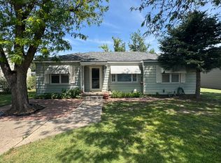 1024 S Harrison St, Hugoton, KS 67951