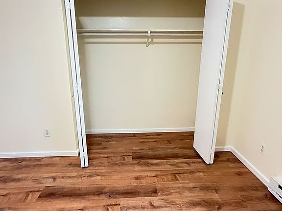 4th image of 402 W Arland Ave APT 3