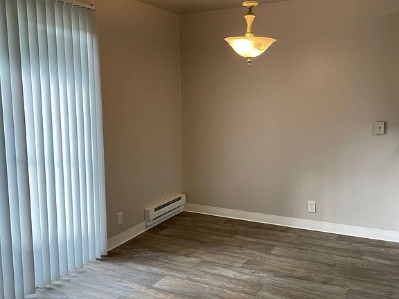 5th image of 420 E Sunset Way #11856270