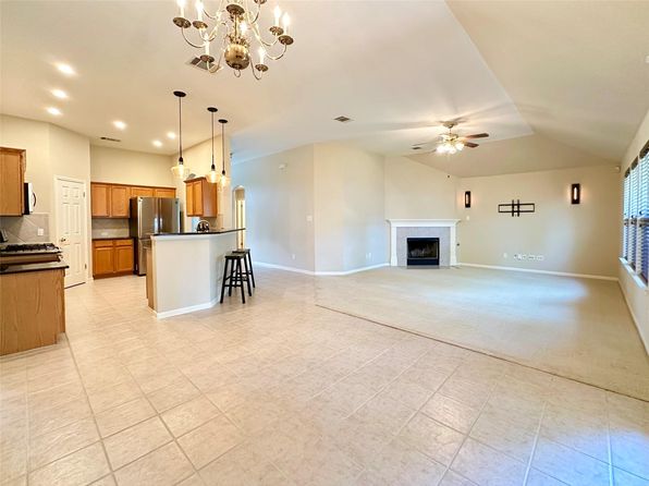 1501 Santolina Ct