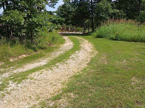 3rd image of 5160 County Road 9380
