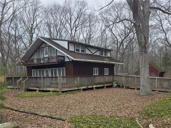 324 Byron Randall Rd, Scituate, RI 02857