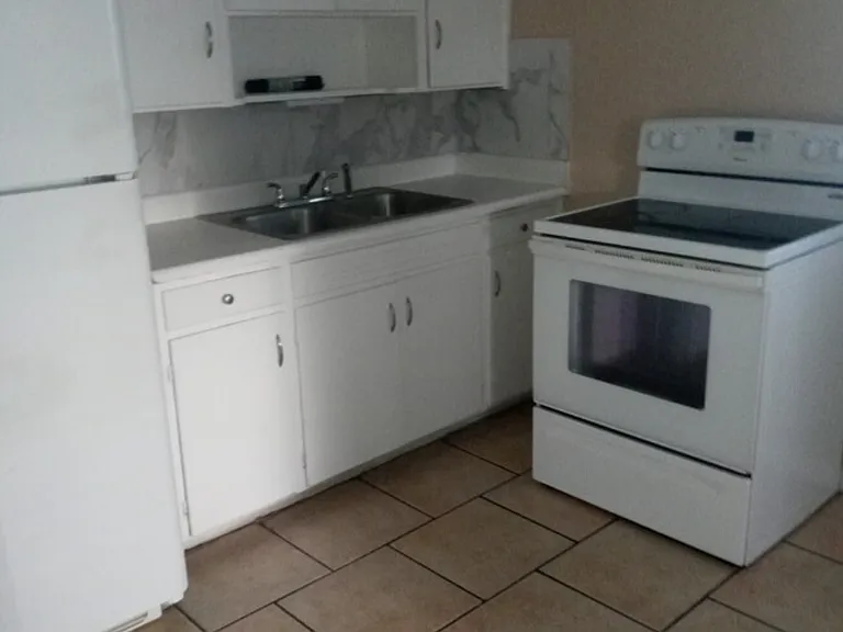 2020 W Magnolia St — Photo 14