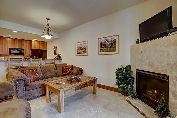 Building Photo - 34 Highfield Trl #201