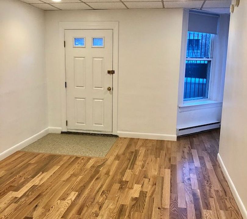 2nd image of 854 Beacon St APT 13