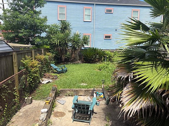 5th image of 1204 Bartholomew St #A