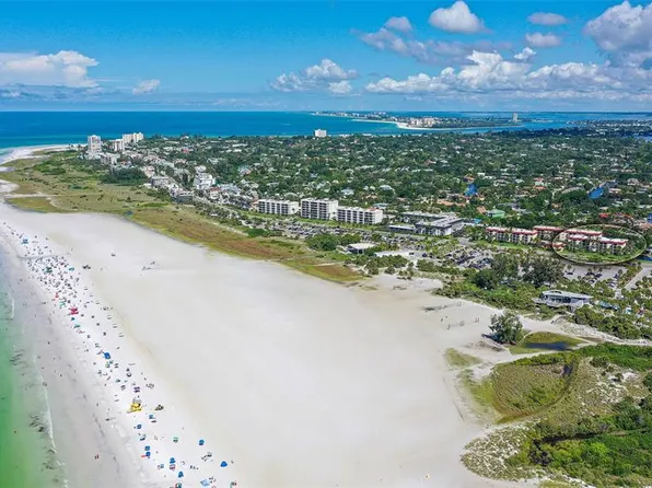 925 Beach Rd APT 112, Sarasota, FL 34242