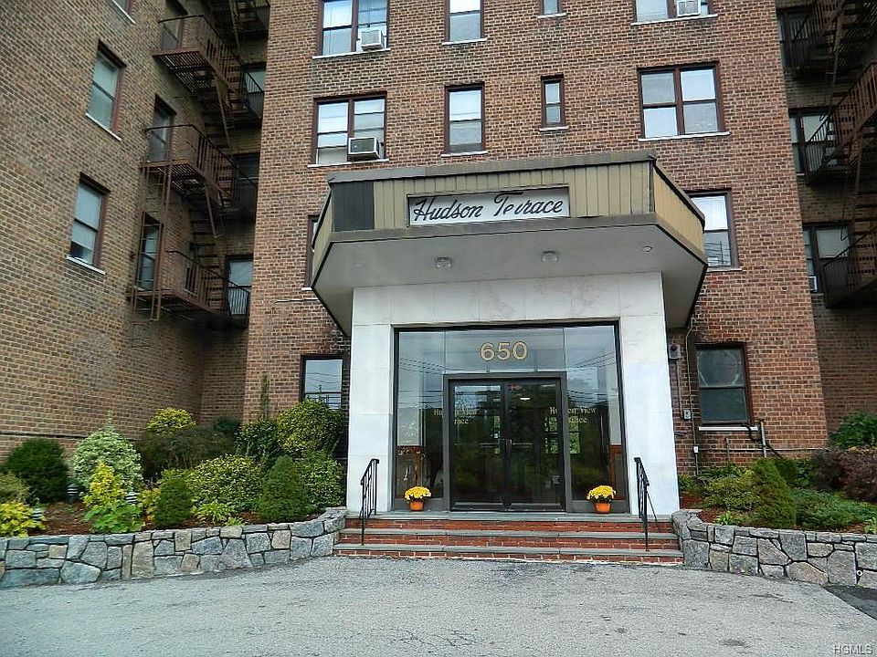 1st image of 650 Warburton Ave APT 4L