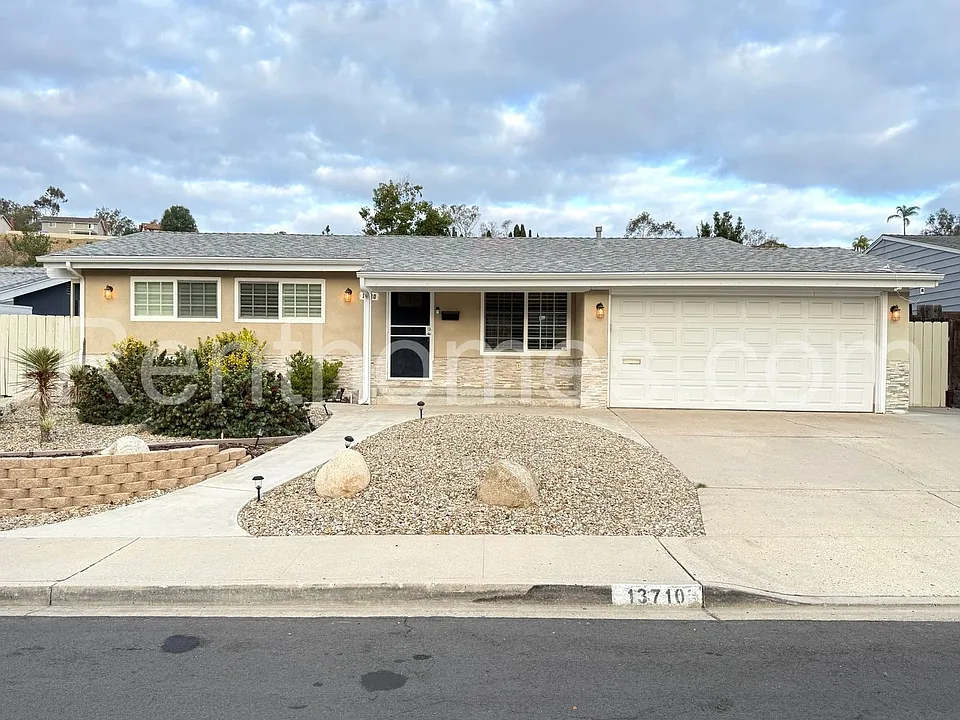 13710 Utopia Rd