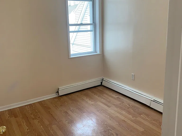 381 Lanza Ave #2F-4 — Photo 11