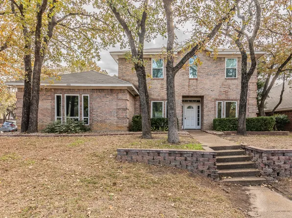 6856 Rolling Ridge Dr, North Richland Hills, TX 76182