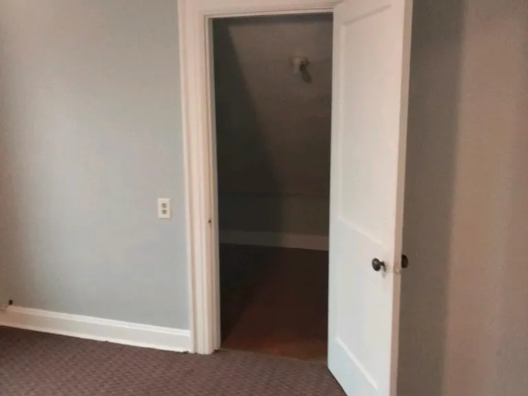 940 Liberty Rd #B — Photo 7