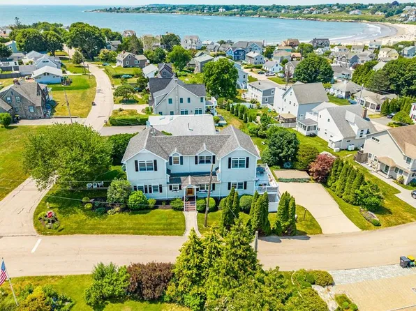 33 Withington Rd, Narragansett, RI 02882