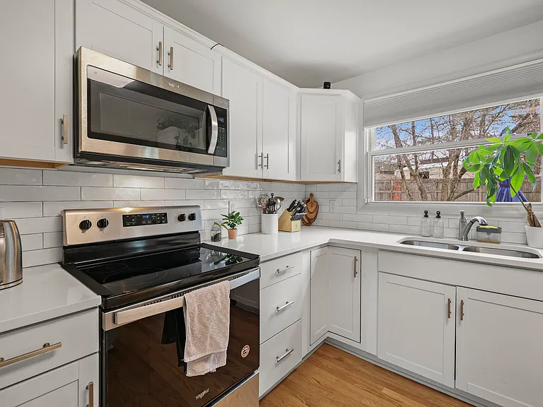 3826 E Ridge Dr — Photo 4