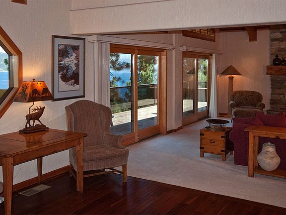 Sitting area